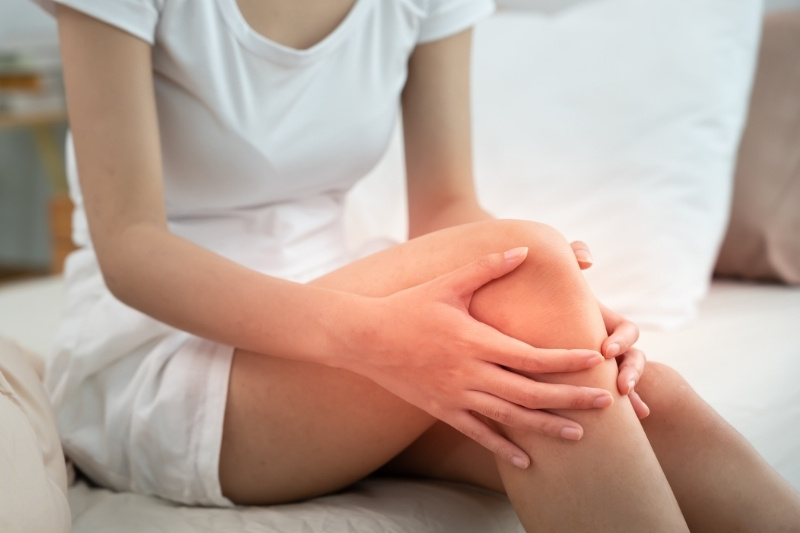 Living with Knee Osteoarthritis: Non-Surgical Pain Relief and Support